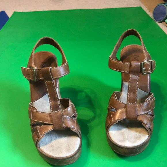 Mia Joplyn Brown Leather/Wood Wedge Sandals, Size 8, Excellent Condition - Picture 9 of 12